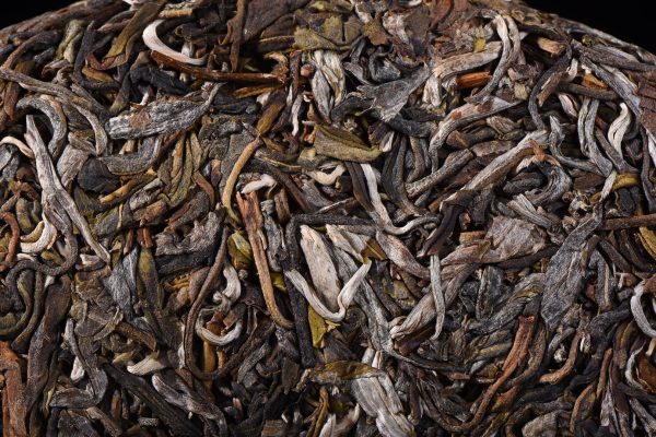 2018 Yunnan Sourcing  Autumn Ai Lao Secret Garden  Old Arbor Raw Pu-erh Tea Cake For Cheap - Image 5